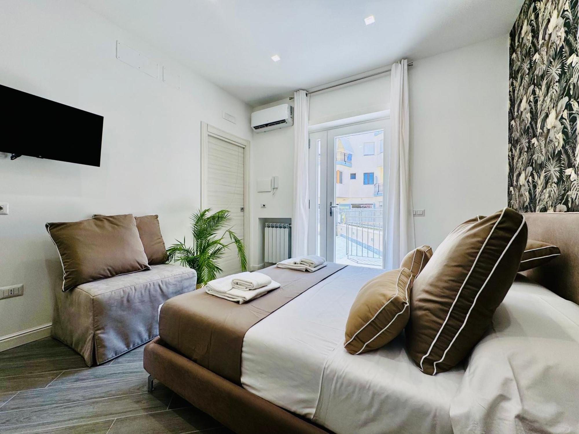Yourhome - Santa Lucia Rooms Sorrento Buitenkant foto