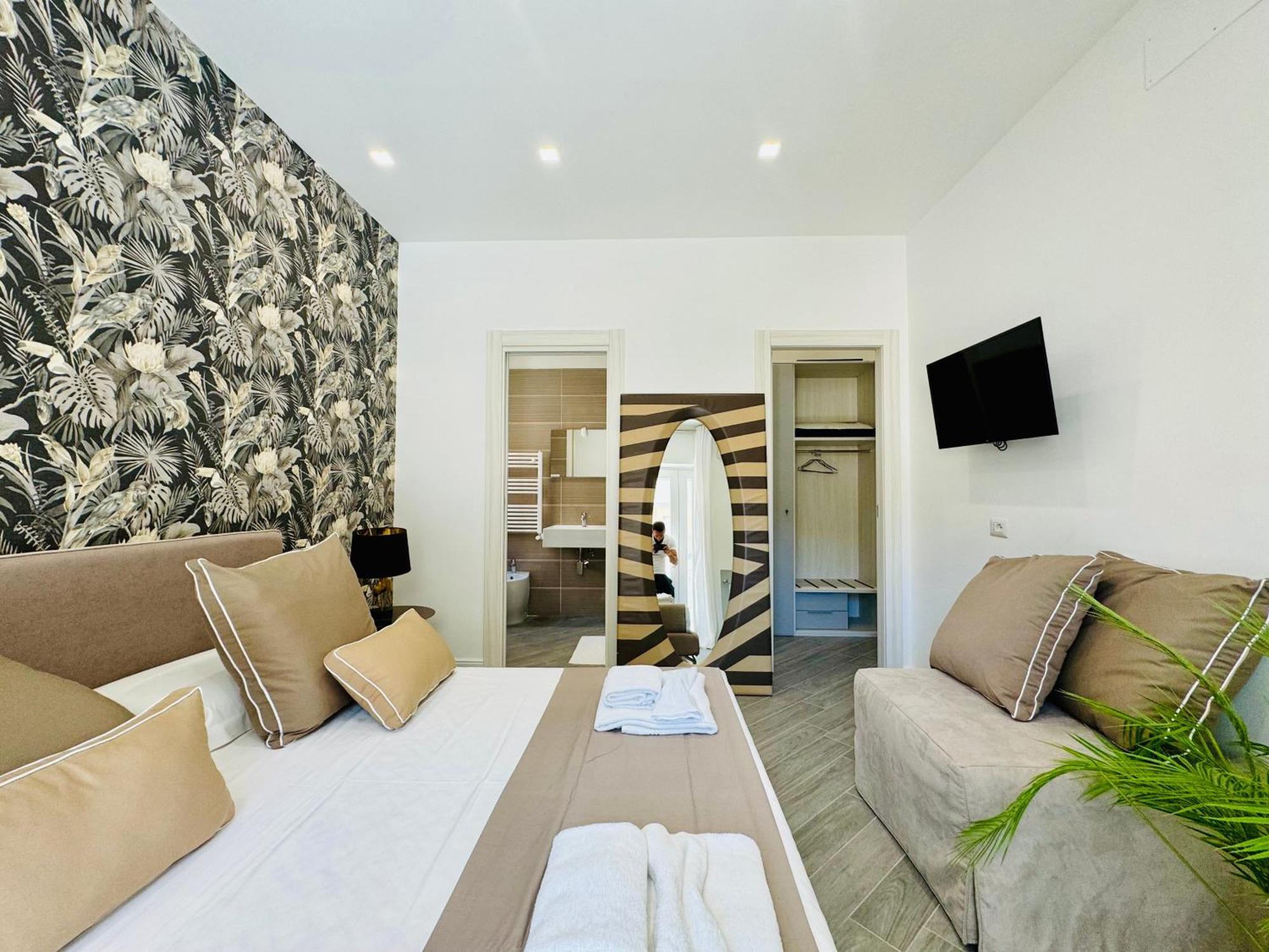 Yourhome - Santa Lucia Rooms Sorrento Buitenkant foto