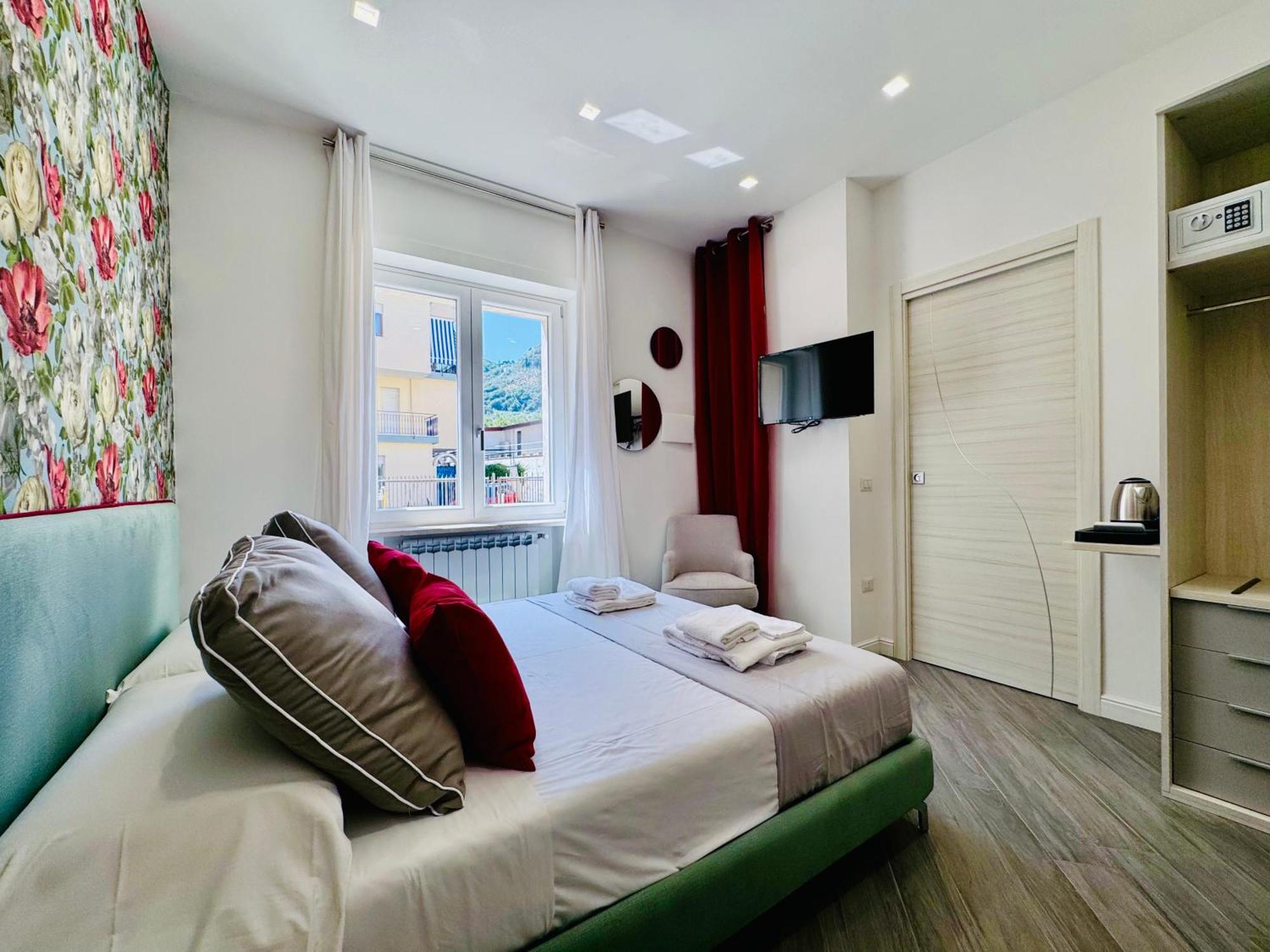 Yourhome - Santa Lucia Rooms Sorrento Buitenkant foto