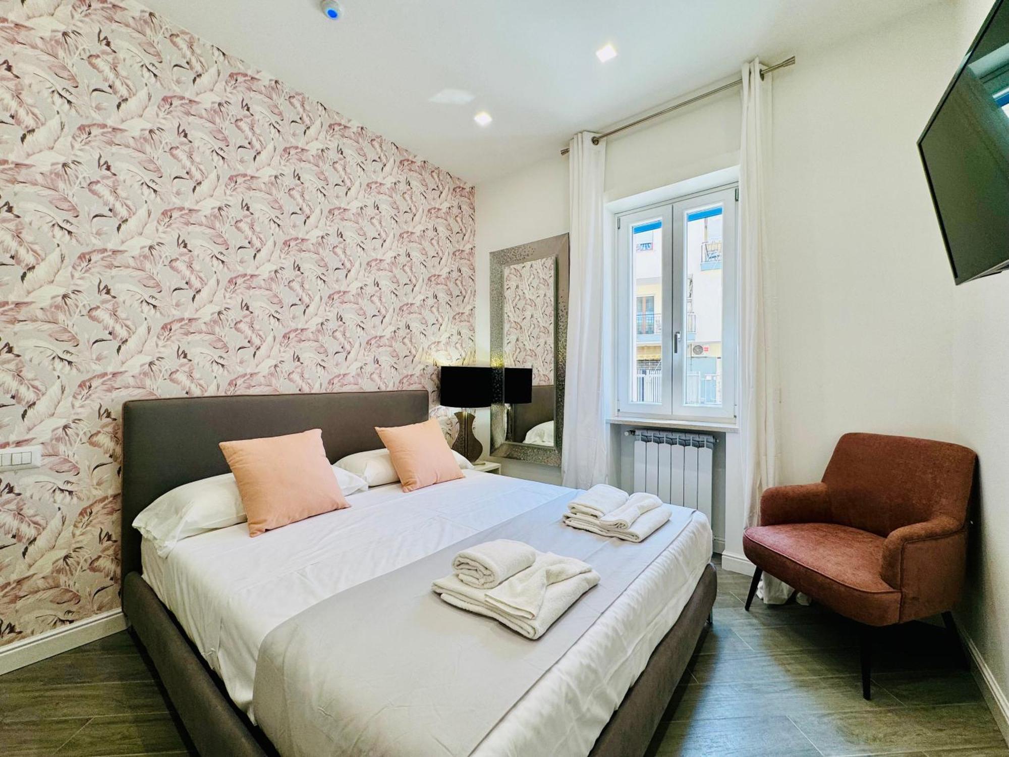 Yourhome - Santa Lucia Rooms Sorrento Buitenkant foto